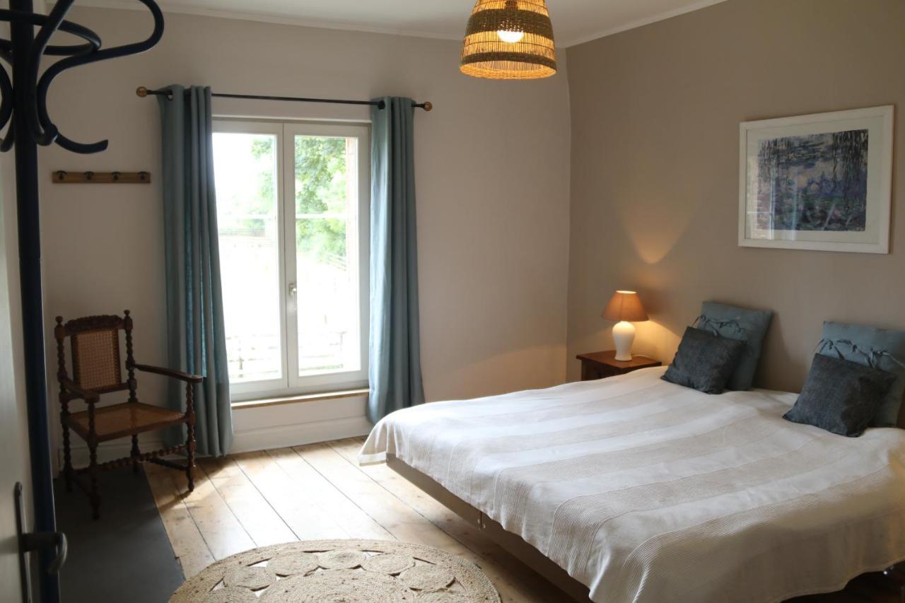 Bed and Breakfast Manoir Du Taillis Heugon Экстерьер фото
