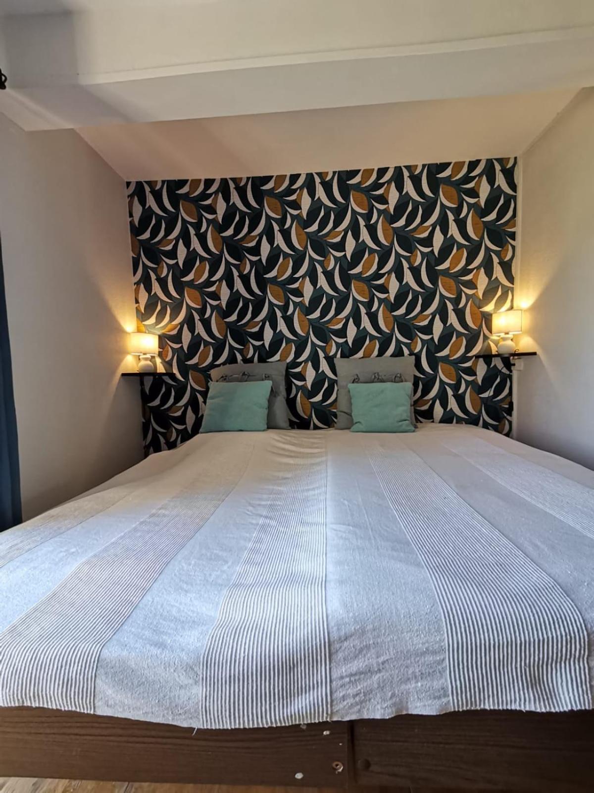 Bed and Breakfast Manoir Du Taillis Heugon Экстерьер фото